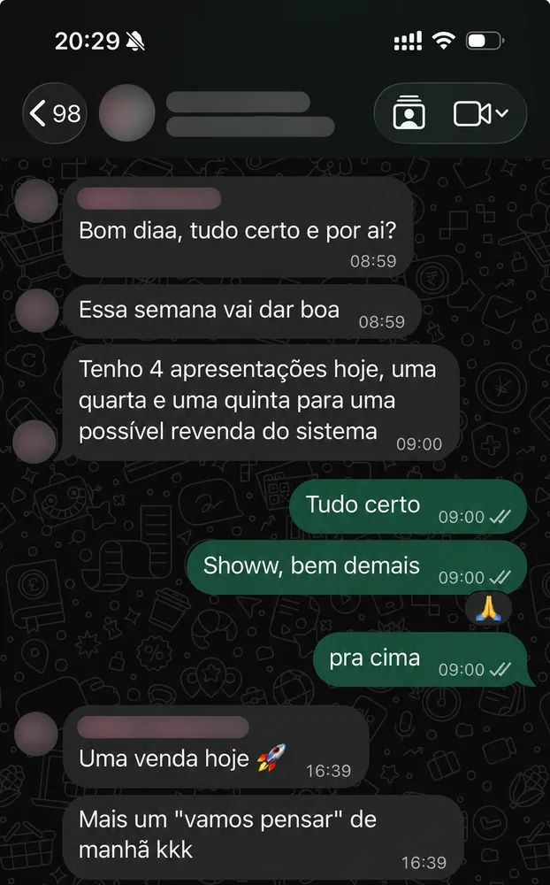 Print de conversa com cliente da ReAu comemorando resultados